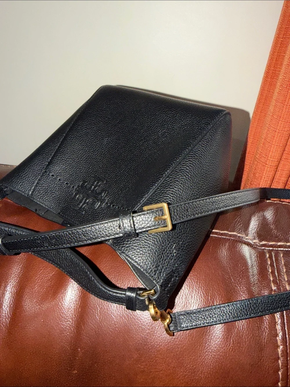‼️Tory Burch Small Mcgraw Black Leather Bucket Bag Crossbody Bag